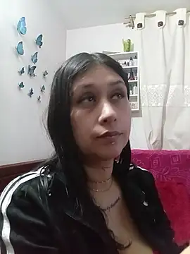 Snapshot of Giuliana90 chatting on 19, 4, 2026 Giuliana90 online show from 19, 4, 2026