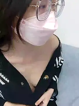 Snapshot of Lu_Nana chatting on 9, 12, 2024 Lu Nana online show from 9, 12, 2024