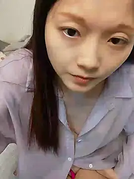 Snapshot of Lu_Nana chatting on 5, 3, 2025 Lu Nana online show from 5, 3, 2025