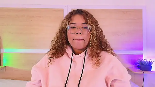  nickypurple  online show from 12, 3, 2026