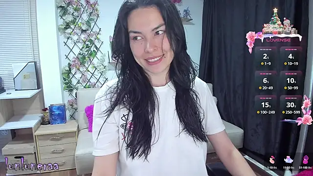 Snapshot of Lunlunera chatting on 8, 1, 2025 Lunlunera online show from 8, 1, 2025