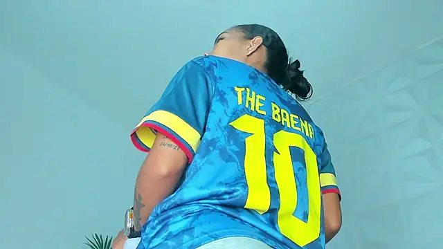 Snapshot of Hellen_Sky chatting on 19, 11, 2025 Hellen Sky online show from 19, 11, 2025