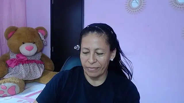 mature martina online show from 10, 2, 2025