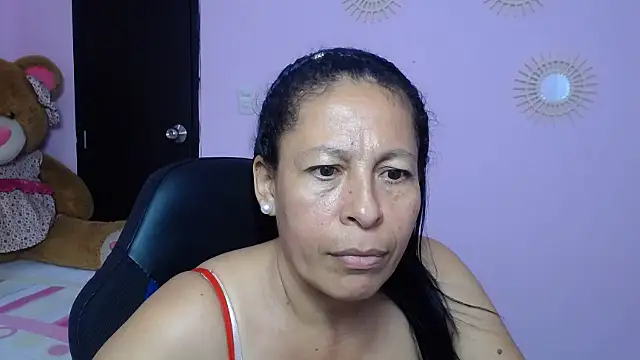 mature martina online show from 10, 2, 2025