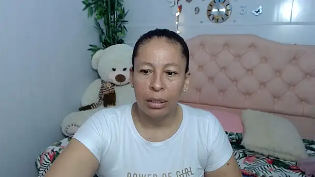 mature martina online show from 21, 9, 2025