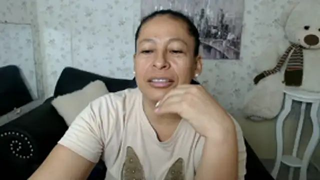 Snapshot of mature_martina chatting on 17, 6, 2026 mature martina online show from 17, 6, 2026