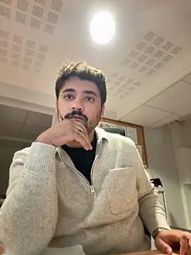 Snapshot of Maounaswaley chatting on 18, 5, 2026 Maounaswaley online show from 18, 5, 2026