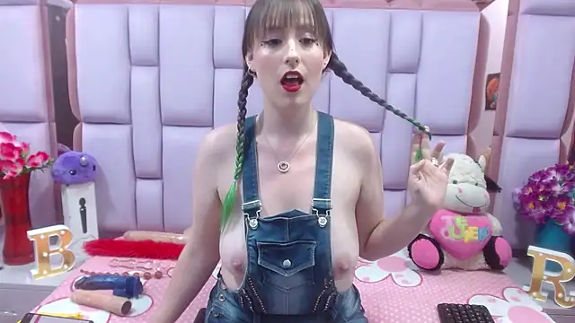 Snapshot of Belly_Rosse chatting on 5, 3, 2025 Belly Rosse online show from 5, 3, 2025