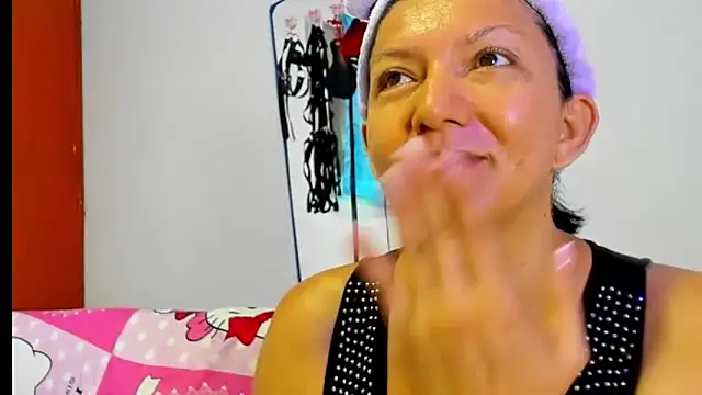 Snapshot of Angelblue_ chatting on 19, 2, 2026 Angelblue online show from 19, 2, 2026