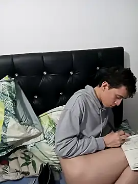 Snapshot of Norehg chatting on 1, 3, 2025 Norehg online show from 1, 3, 2025