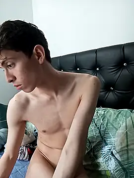 Snapshot of Norehg chatting on 6, 3, 2025 Norehg online show from 6, 3, 2025