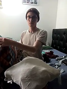 Snapshot of Norehg chatting on 8, 3, 2025 Norehg online show from 8, 3, 2025