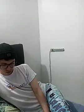 Snapshot of Norehg chatting on 15, 3, 2025 Norehg online show from 15, 3, 2025