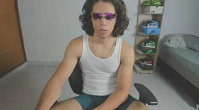 imtonny19 online show from 18, 2, 2025