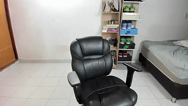 imtonny19 online show from 15, 10, 2025