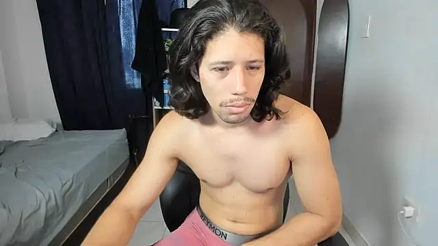 Snapshot of imtonny19 chatting on 7, 6, 2026 imtonny19 online show from 7, 6, 2026