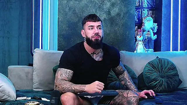 masterkingofmusclee online show from 6, 12, 2024