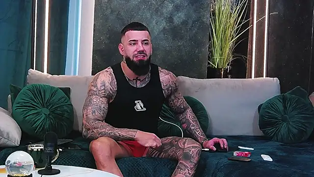 masterkingofmusclee online show from 27, 1, 2025