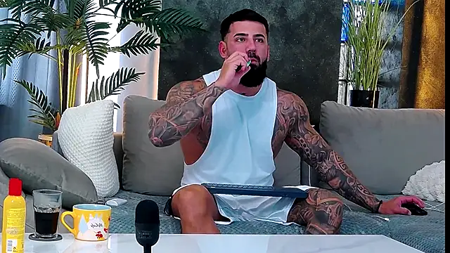 masterkingofmusclee online show from 9, 10, 2025