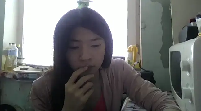 CarlyJoy online show from 6, 2, 2025