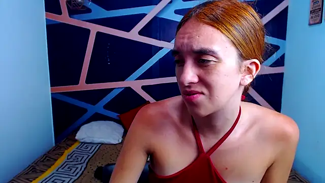 Snapshot of SofiaWet23 chatting on 8, 10, 2025 SofiaWet23 online show from 8, 10, 2025