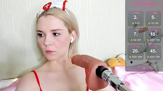 Kaya Devis online show from 11, 1, 2025