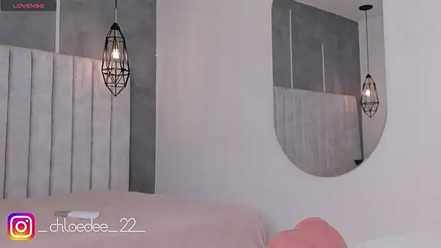 chloe d online show from 25, 1, 2025