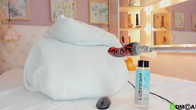 Snapshot of julyanna_ chatting on 2, 12, 2025 julyanna online show from 2, 12, 2025