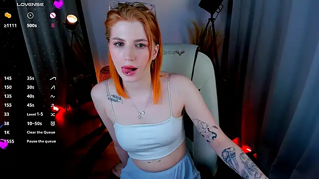 Snapshot of Mira__Blush chatting on 7, 3, 2025 Mira Blush online show from 7, 3, 2025
