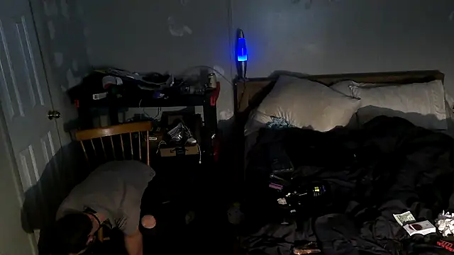 Bi curious86 online show from 8, 11, 2025