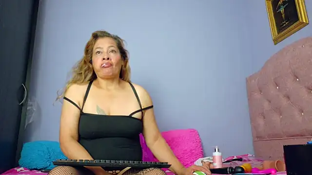 TifanyNasty online show from 17, 11, 2025