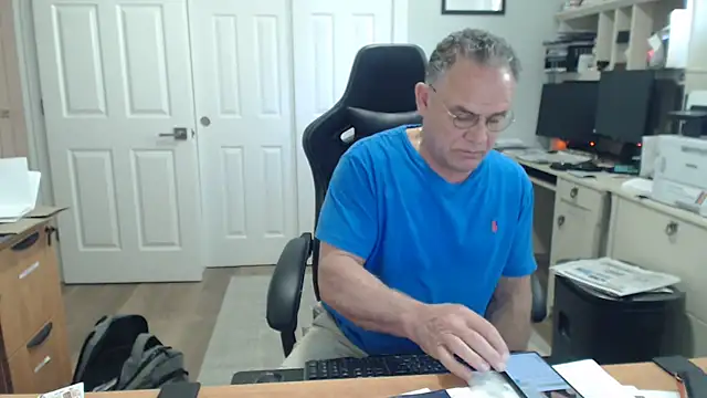 twopeopleinlove online show from 11, 5, 2026