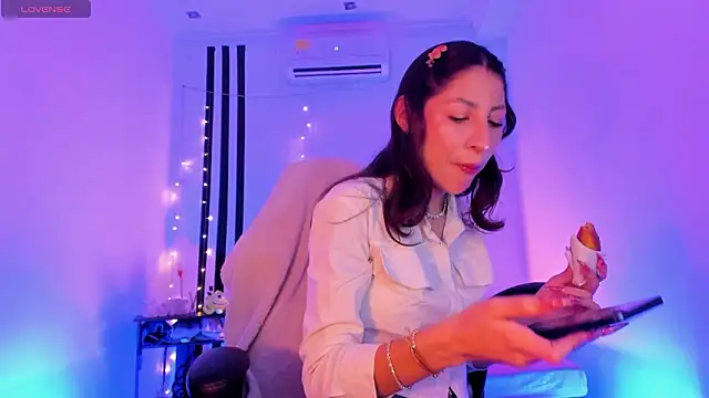 Snapshot of Gorgeous_Team chatting on 21, 2, 2026 Gorgeous Team online show from 21, 2, 2026