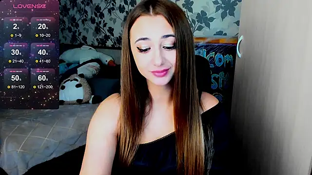 Snapshot of weakness4u chatting on 8, 12, 2024 weakness4u online show from 8, 12, 2024