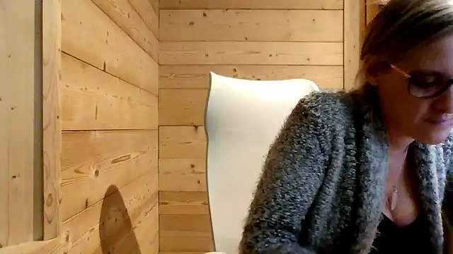 Madame Callie online show from 1, 12, 2025