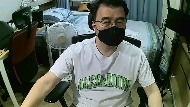 Snapshot of Jackvanlee chatting on 25, 6, 2026 Jackvanlee online show from 25, 6, 2026