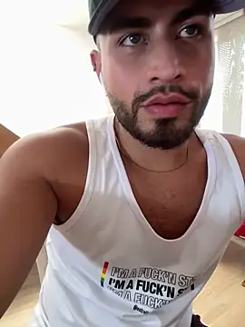 Juan Castano online show from 28, 1, 2025