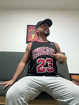 Juan Castano online show from 16, 2, 2025