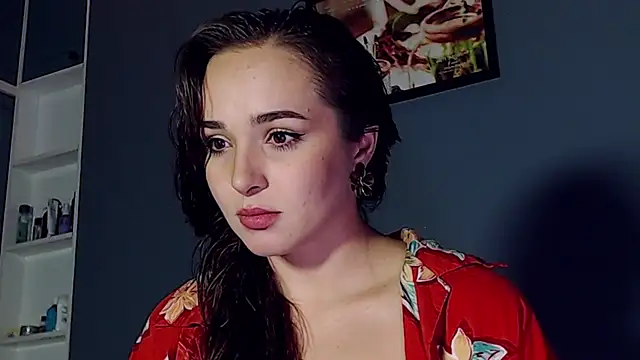 Snapshot of MeIisaLove chatting on 7, 12, 2024 MeIisaLove online show from 7, 12, 2024