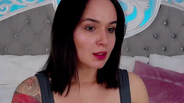 MeIisaLove online show from 7, 4, 2026