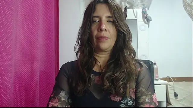Snapshot of Victoria_meester chatting on 5, 2, 2025 Victoria meester online show from 5, 2, 2025