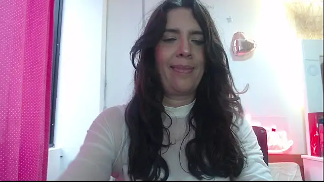 Snapshot of Victoria_meester chatting on 9, 3, 2025 Victoria meester online show from 9, 3, 2025
