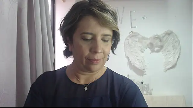 Snapshot of Victoria_meester chatting on 15, 9, 2025 Victoria meester online show from 15, 9, 2025