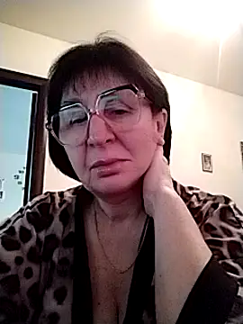 AlbinaXPretty online show from 9, 2, 2025