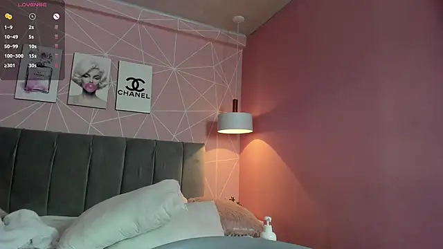 dolly zoe online show from 11, 1, 2025