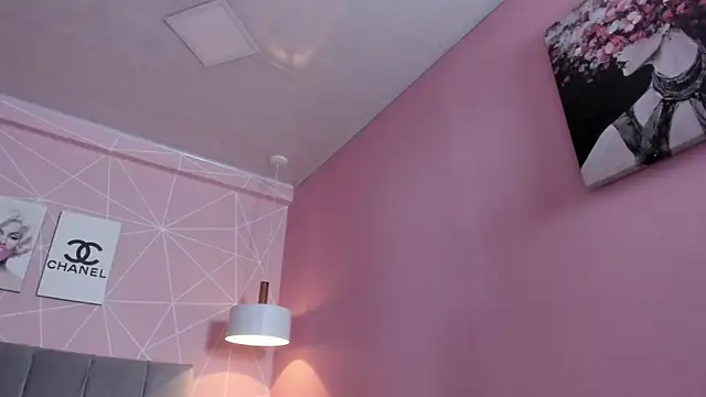 dolly zoe online show from 9, 9, 2025