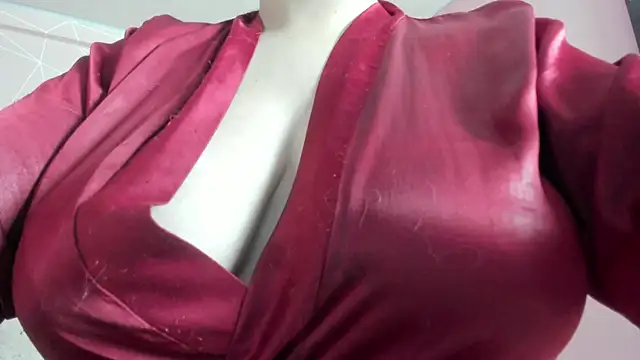 dolly zoe online show from 15, 9, 2025