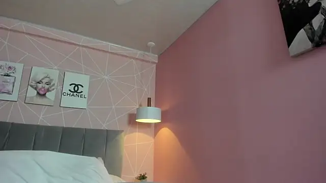 dolly zoe online show from 3, 10, 2025