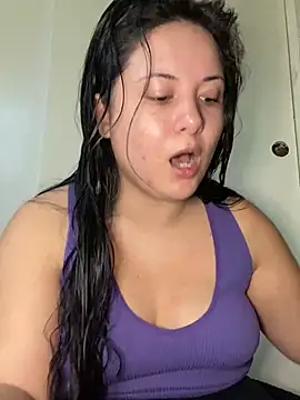 Snapshot of xocrybaby chatting on 18, 12, 2024 xocrybaby online show from 18, 12, 2024