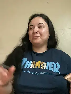 Snapshot of xocrybaby chatting on 5, 3, 2025 xocrybaby online show from 5, 3, 2025